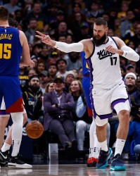 开云体育入口-瓦兰交易评级：掘金收获强力替补中锋 国王为避税拆内线补后卫