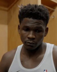 开云体育官方网站-爱德华兹采访全文：我出现了太多失误，而且投篮也没怎么进