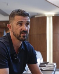 开云体育平台-比利亚谈09年无缘加盟皇马：说实话，我现在也不知道其中缘由