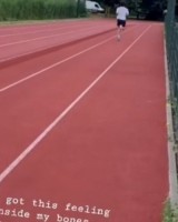 状况不错！戴伟浚更新社媒，晒出自己进行冲刺跑的康复训练