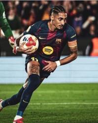 拉菲尼亚点射小将双响，巴萨3-0复仇马竞，创国王杯纪录无缘逆转